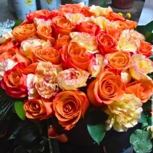 Rosas naranjas Norte Cali