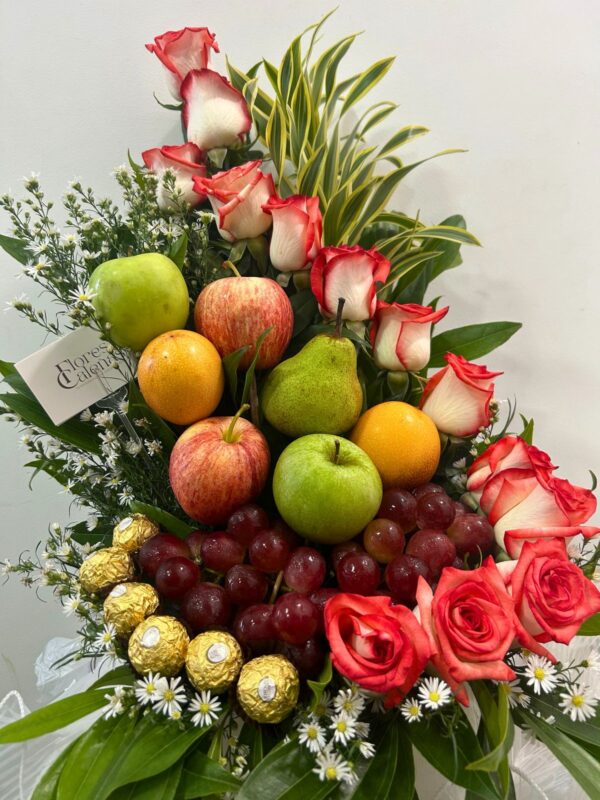 Arreglo frutal, Rosas y chocolates, Cali